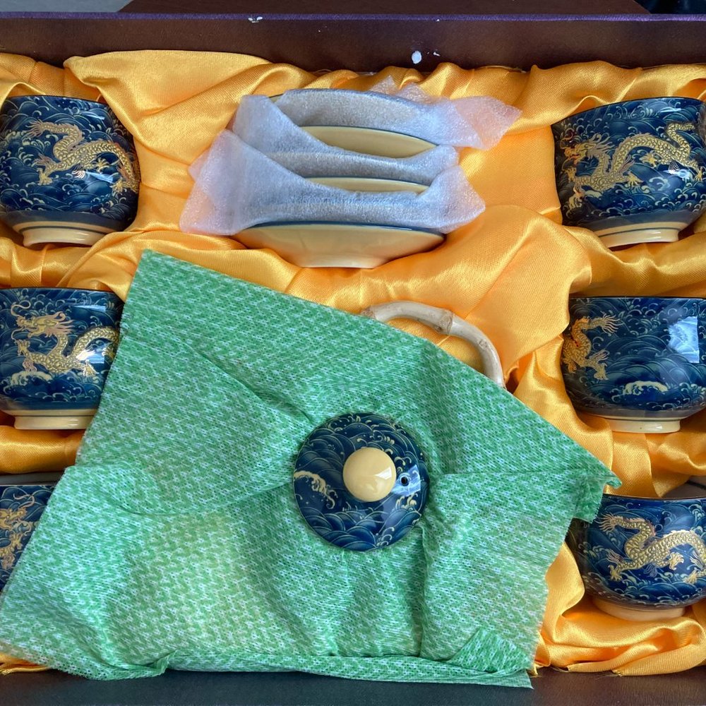Chinese Tea Set - Picture 4 of 11